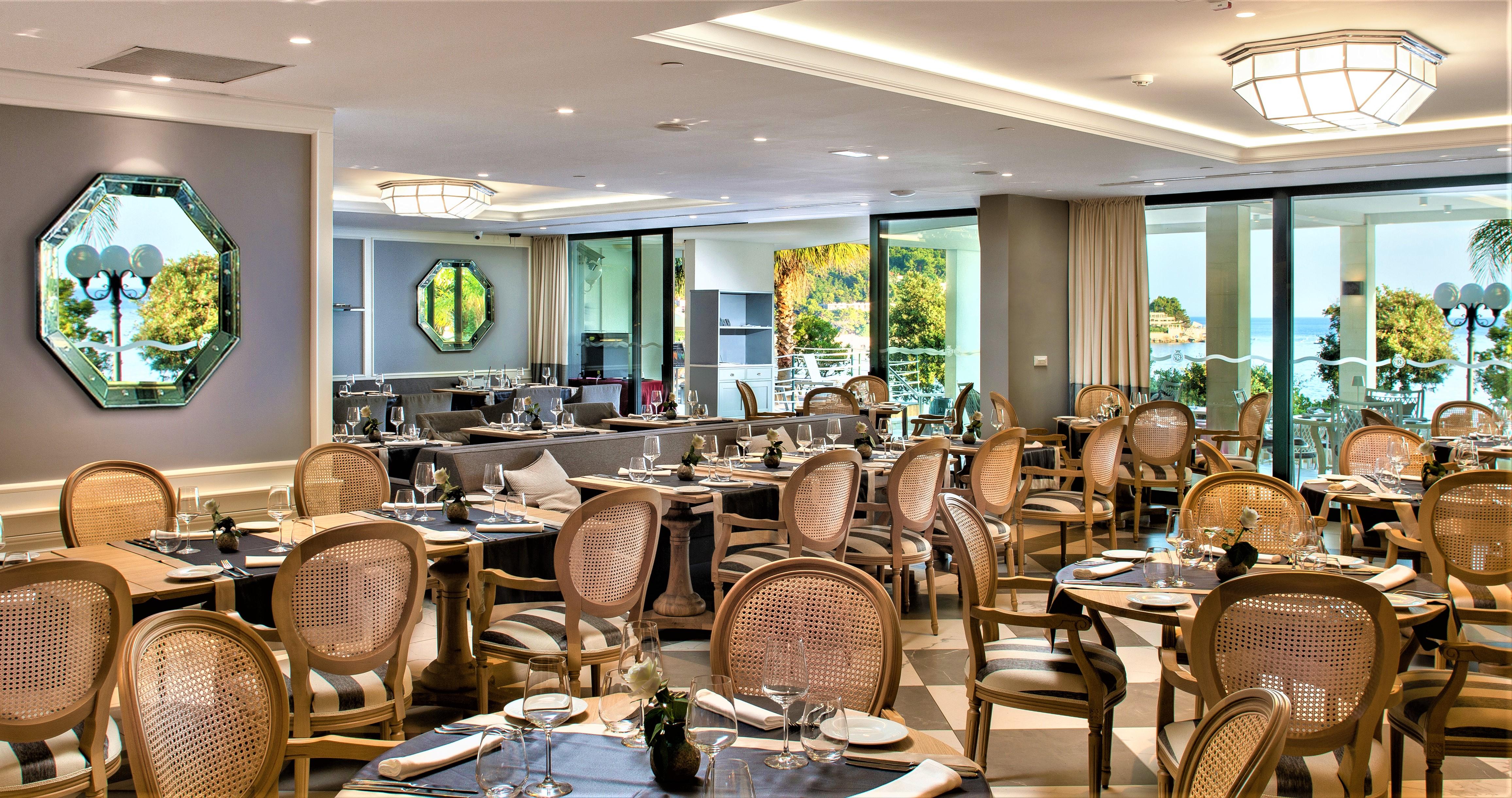 Royal Princess Hotel Dubrovník Exteriér fotografie The restaurant