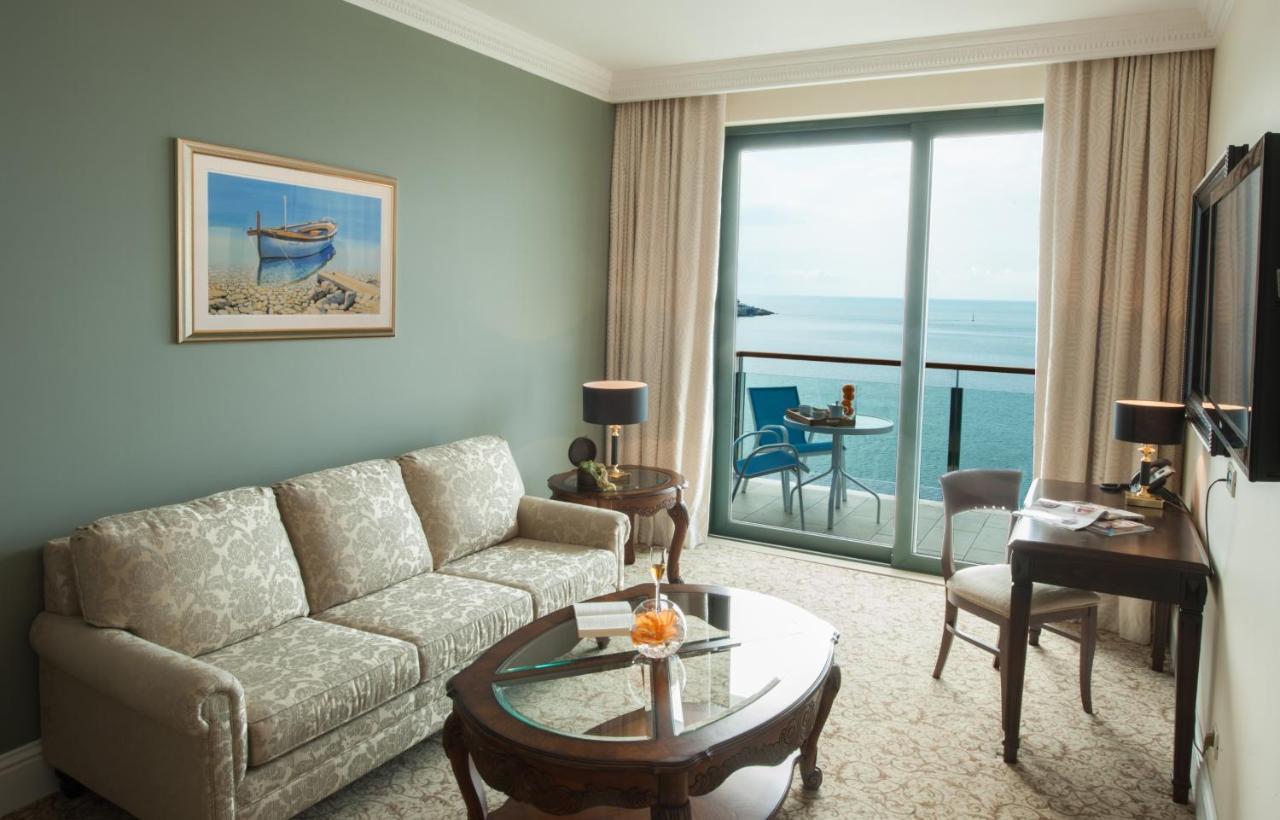 Royal Princess Hotel Dubrovník Exteriér fotografie A suite at the Hilton Athens